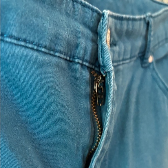 Jaclyn Smith Dark Teal Skinny Jeans - Picture 5 of 7